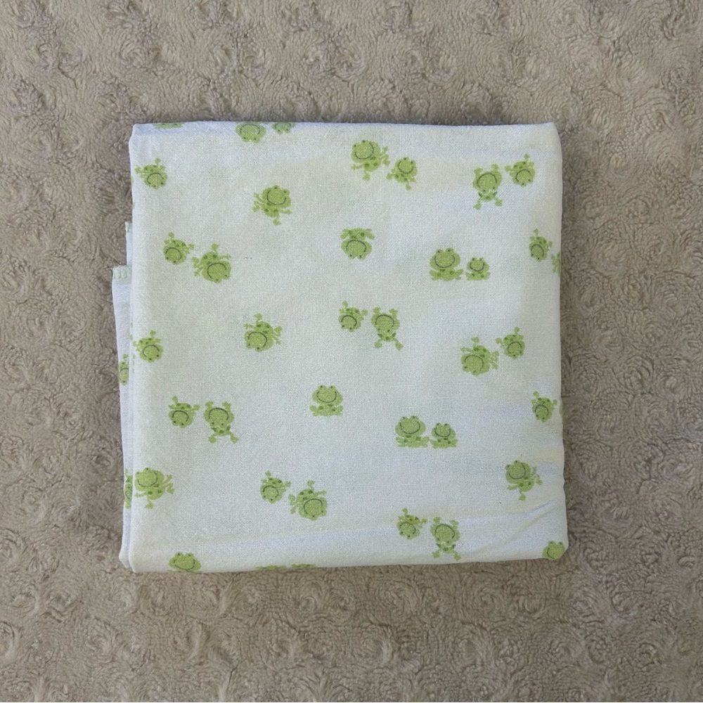 Gerber Green White Frogs Baby Receiving Blanket Flannel Cotton Thin